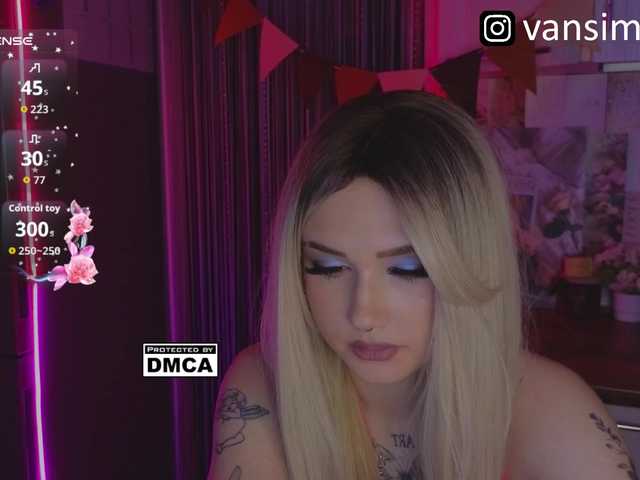 vanslly's BongaCams show and profile