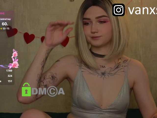 vanslly's BongaCams show and profile