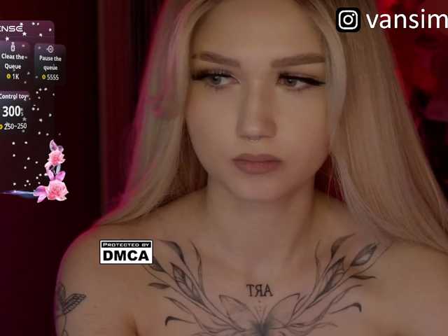 vanslly's BongaCams show and profile