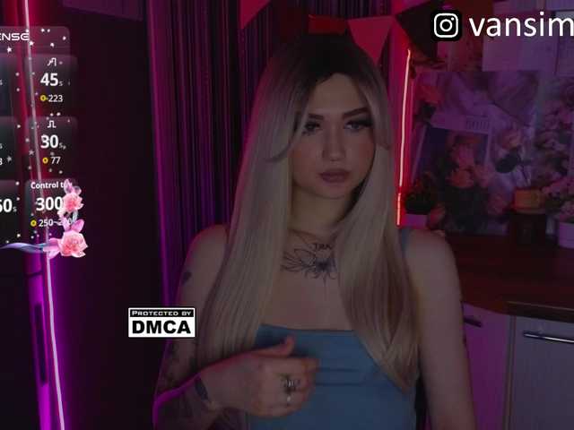 vanslly's BongaCams show and profile