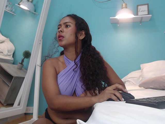  SelenaRoyal chat room