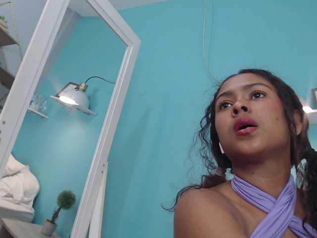  SelenaRoyal chat room