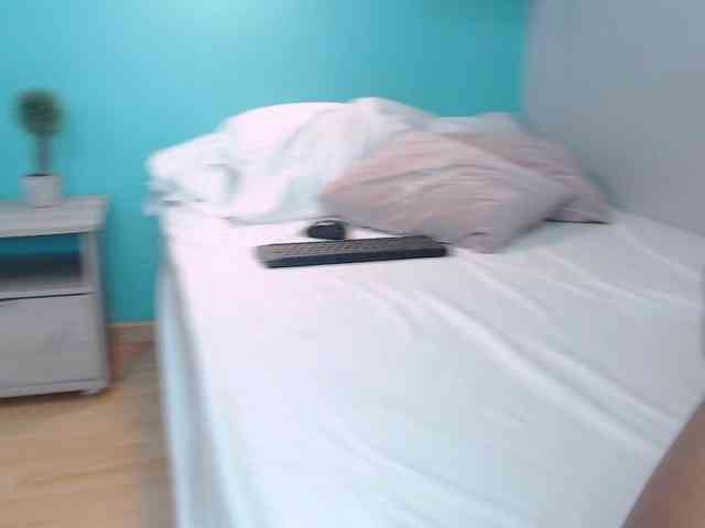 SelenaRoyal webcam