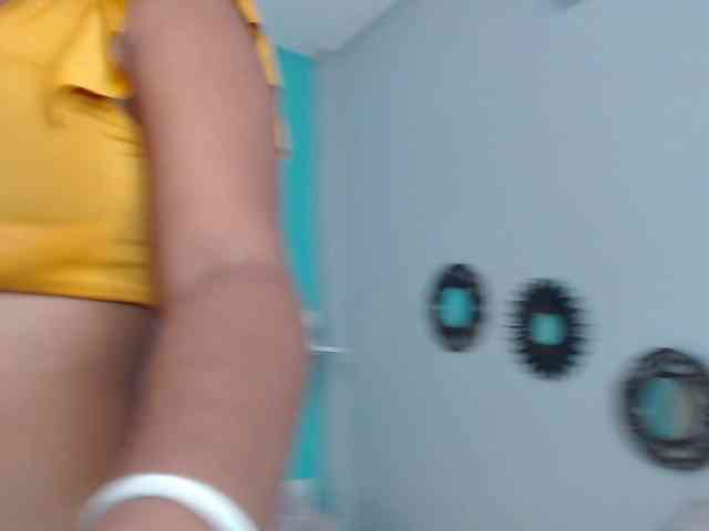 SelenaRoyal webcam