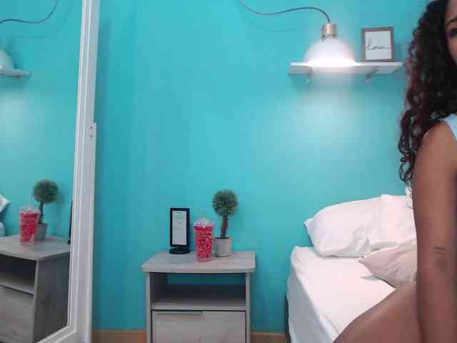 SelenaRoyal webcam