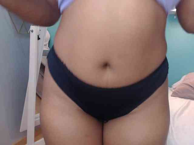 SelenaRoyal webcam