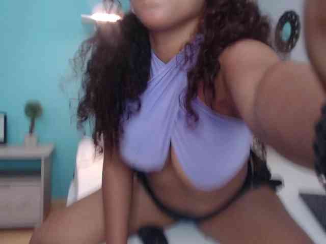 SelenaRoyal webcam