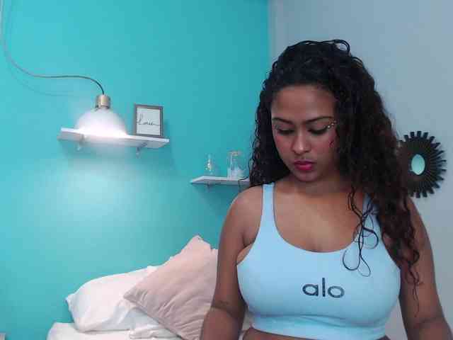 SelenaRoyal webcam
