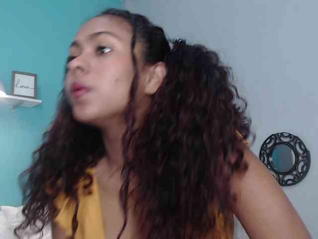 SelenaRoyal webcam