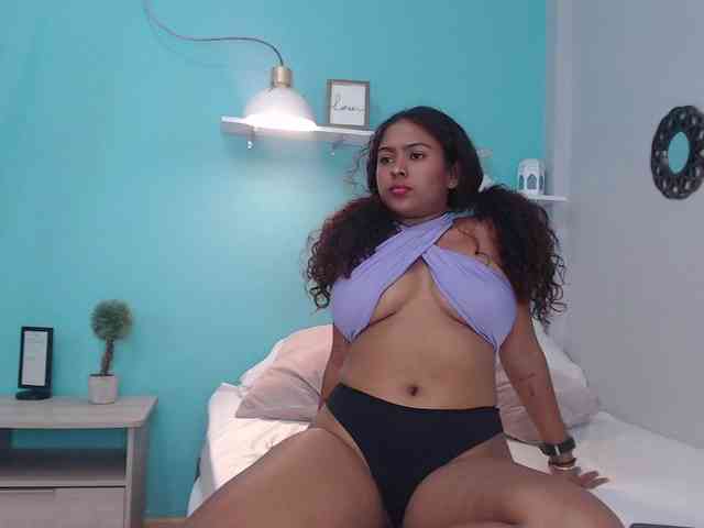 adult live chat SelenaRoyal