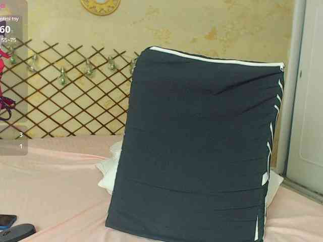 PerlaStonee webcam