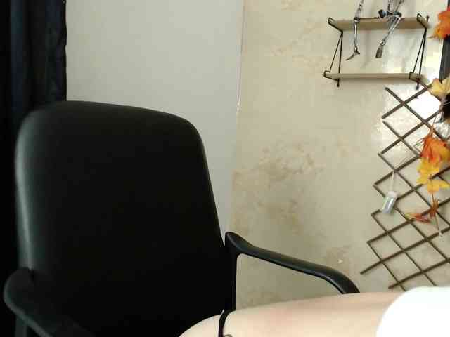 PerlaStonee webcam
