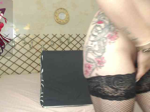 PerlaStonee webcam