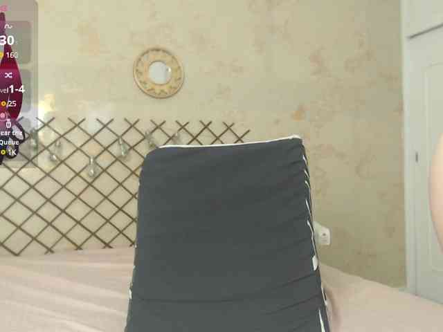 PerlaStonee webcam