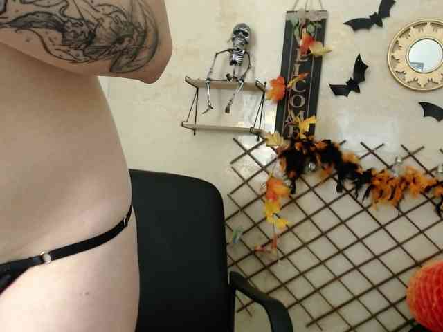 PerlaStonee Live Webcam on BongaCams