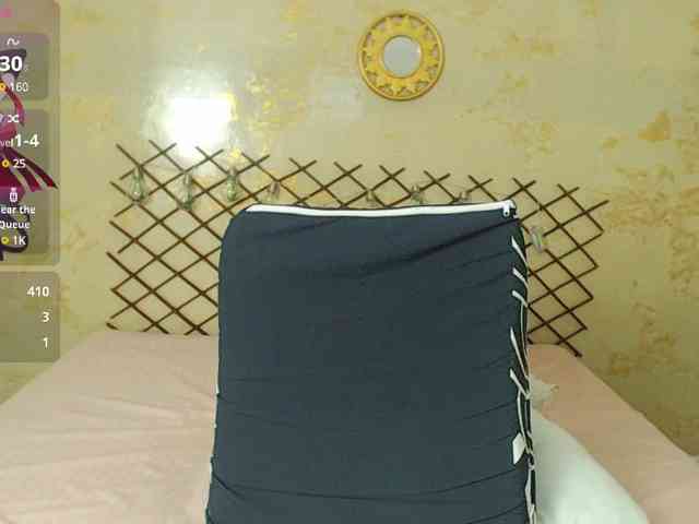 PerlaStonee webcam