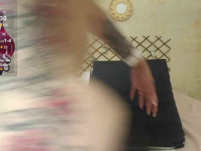 PerlaStonee webcam