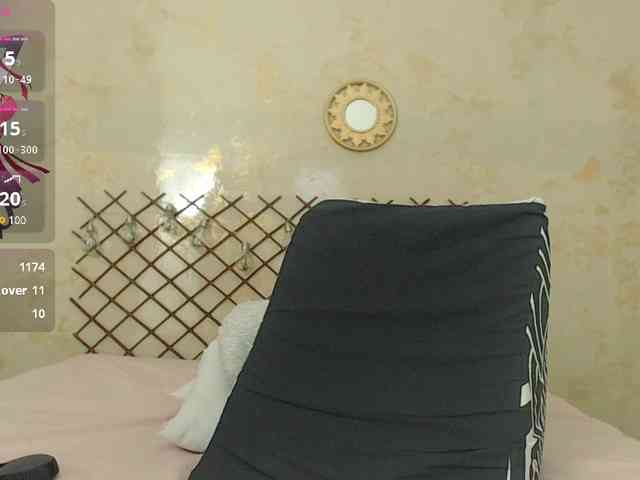 PerlaStonee webcam