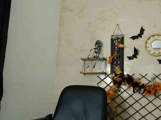 PerlaStonee webcam