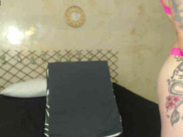 PerlaStonee webcam