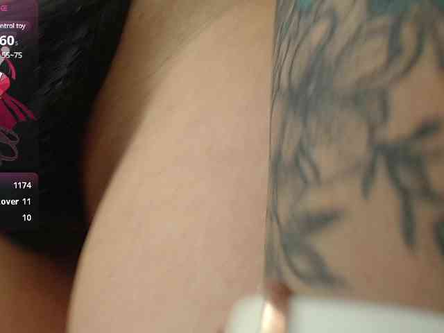 PerlaStonee webcam