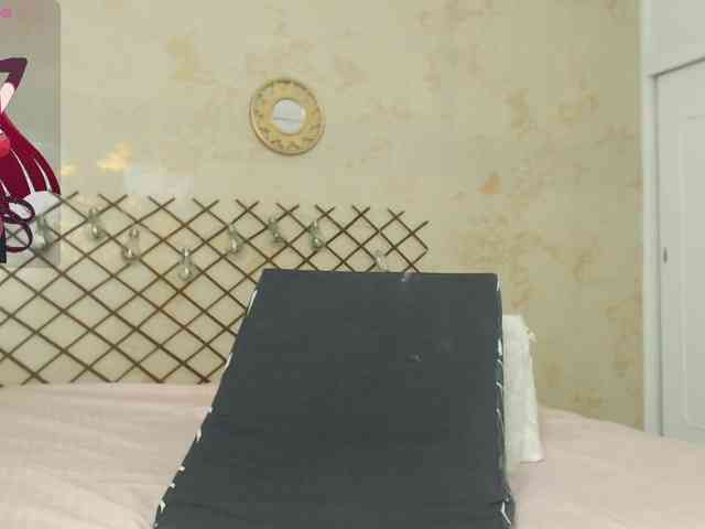 PerlaStonee webcam