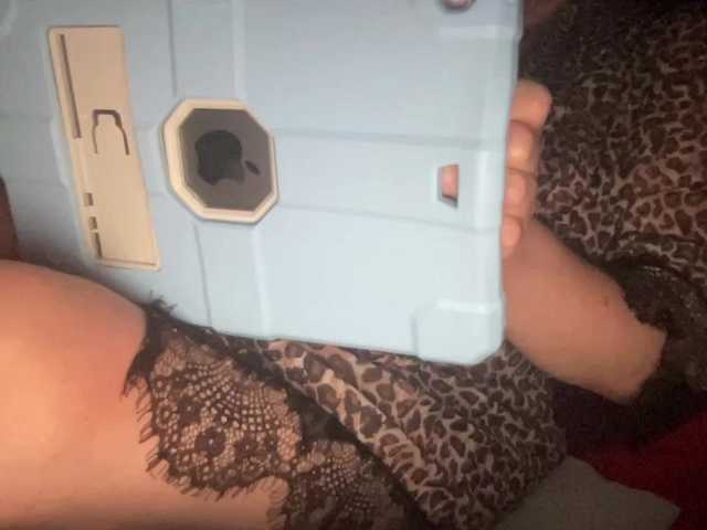 TexasMommy's BongaCams show and profile