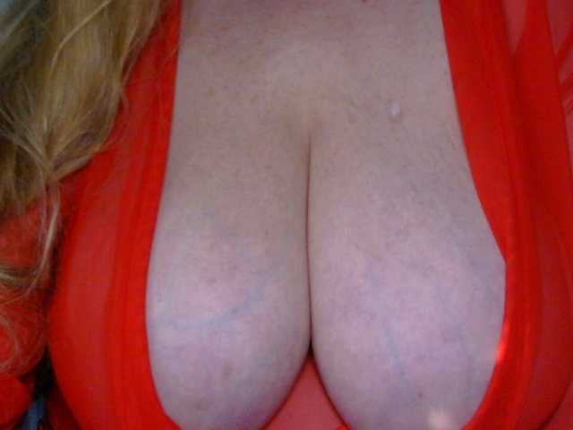 TexasMommy's BongaCams show and profile