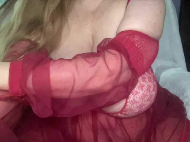 TexasMommy's BongaCams show and profile