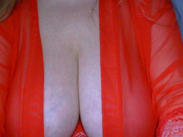 TexasMommy's BongaCams show and profile