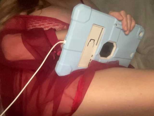 TexasMommy's BongaCams show and profile