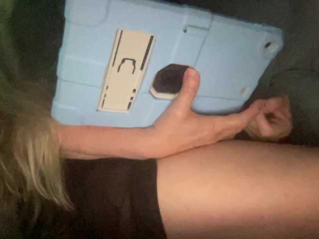 TexasMommy's BongaCams show and profile