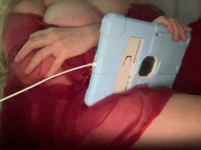 TexasMommy's BongaCams show and profile