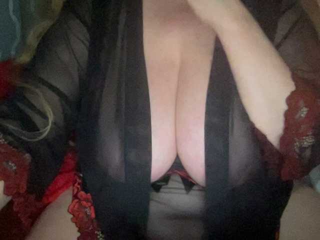 TexasMommy's BongaCams show and profile