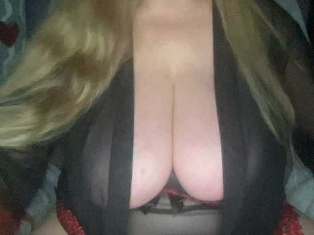 TexasMommy's BongaCams show and profile