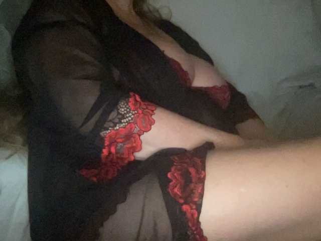 TexasMommy's BongaCams show and profile