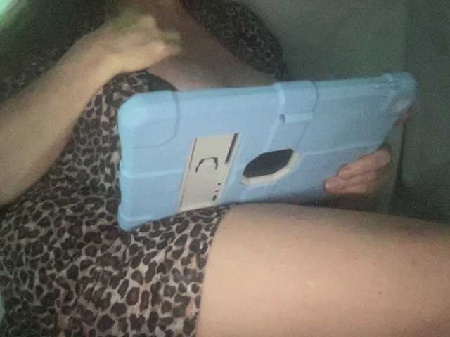 TexasMommy's BongaCams show and profile