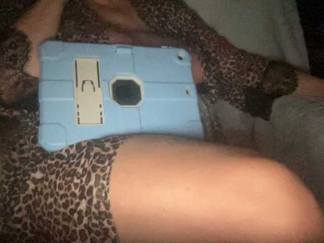 TexasMommy's BongaCams show and profile