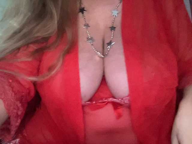 TexasMommy's BongaCams show and profile