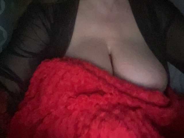 TexasMommy's BongaCams show and profile