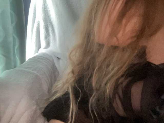 TexasMommy's BongaCams show and profile