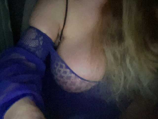 TexasMommy's BongaCams show and profile