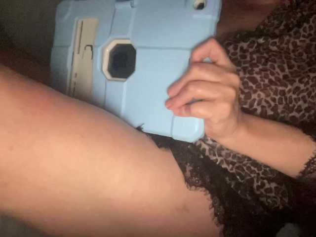 TexasMommy's BongaCams show and profile