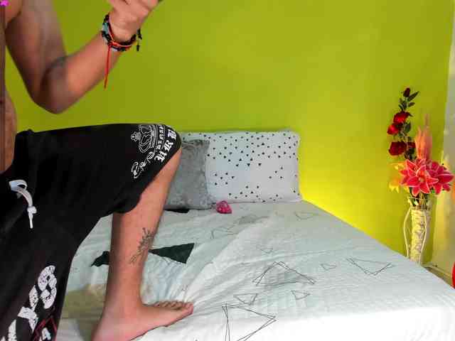 CelesteYOrucsoo webcam