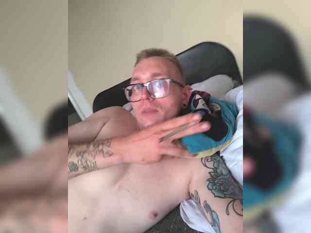 BigHardDckHUN Live Webcam on BongaCams