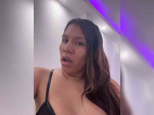 paula1045 webcam