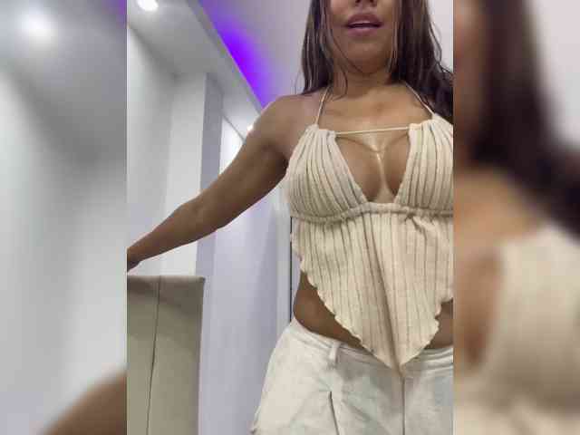 paula1045 webcam