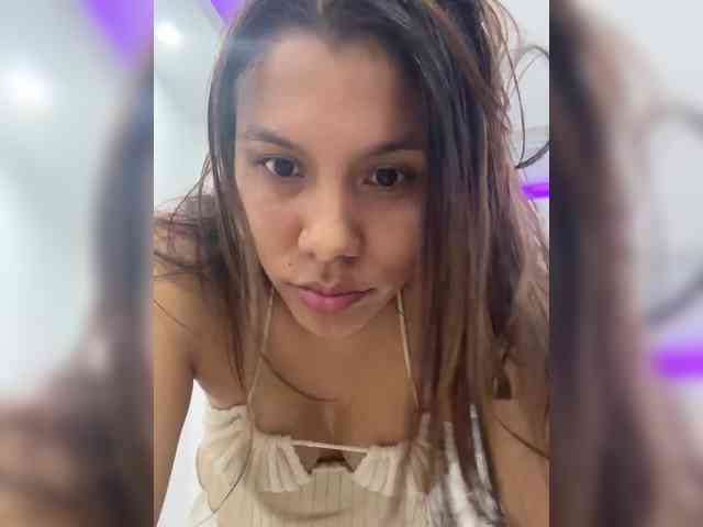 paula1045 webcam