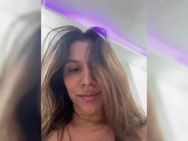paula1045 webcam