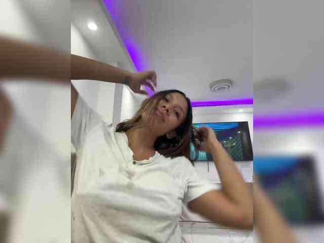 paula1045 webcam